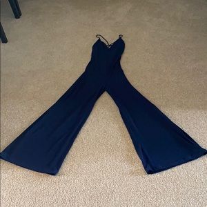 Lulu’s wideleg v-neck navy jumpsuit